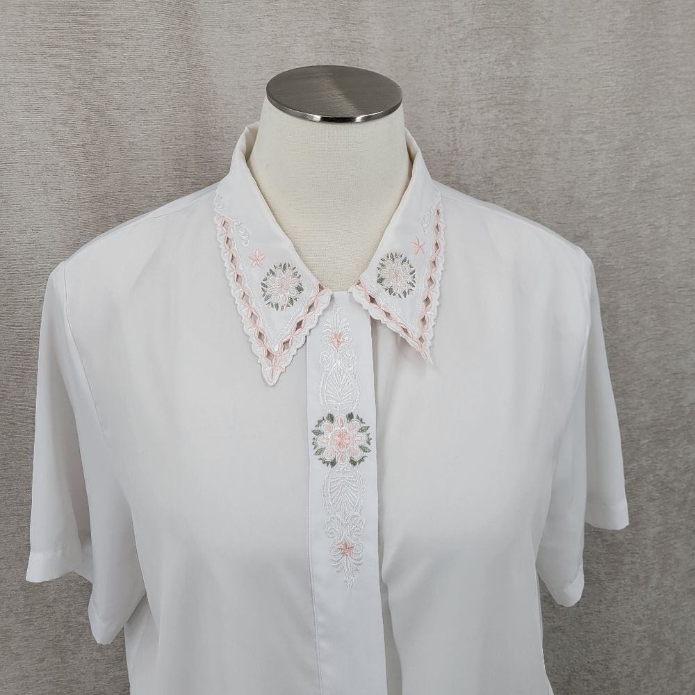 Vintage White Embroidered Collar Grandma Grandmacore Women's Top Blouse